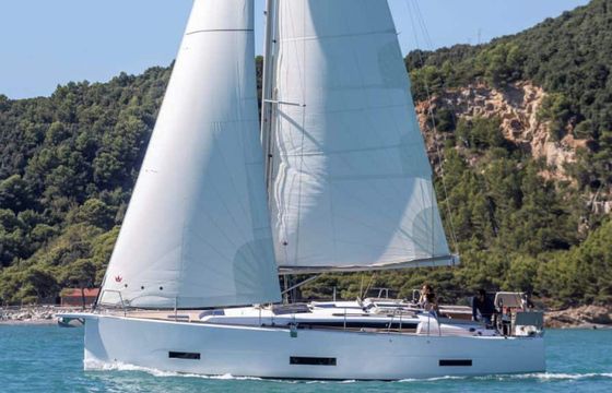Dufour 390