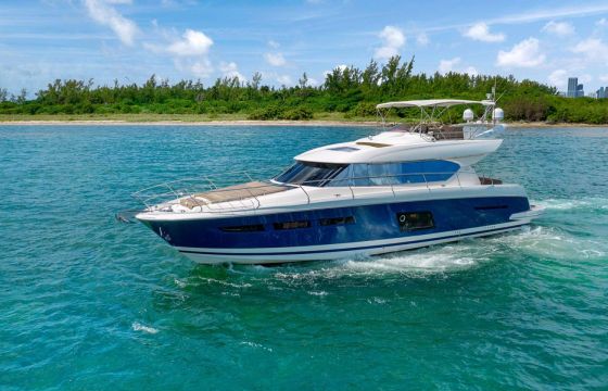 Prestige Yachts Legacy