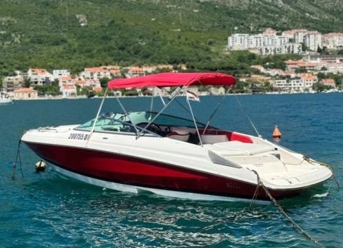 Chaparral Regal 2250