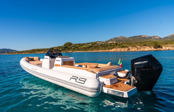 Renier R9 Tourer