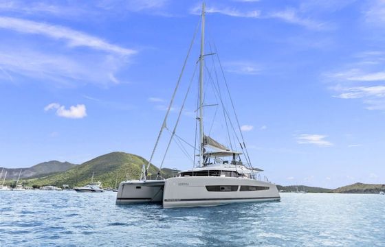 Fountaine Pajot ADEONA
