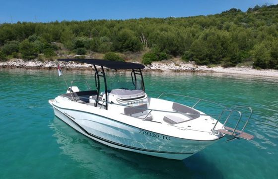 Jeanneau Cap Camarat 7.5 CC