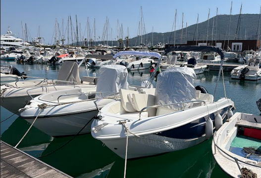 Trimarchi 57 S day