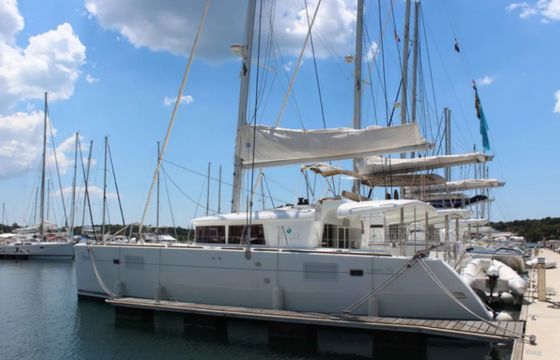 Lagoon 450
