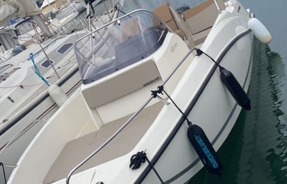 Quicksilver Activ 605 Open