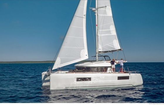 Lagoon 40