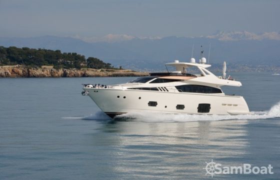 Ferretti 24.71 metres (81' 1")