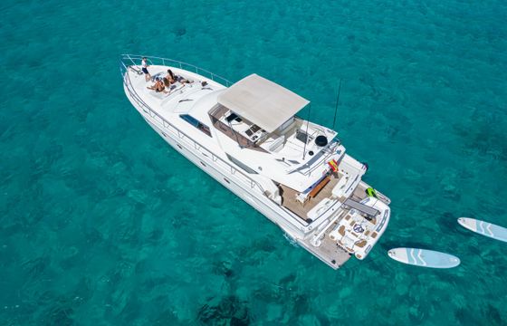 Ferretti 62