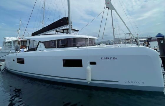 Lagoon 42