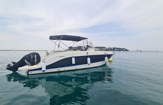 Quicksilver Activ 805 Open