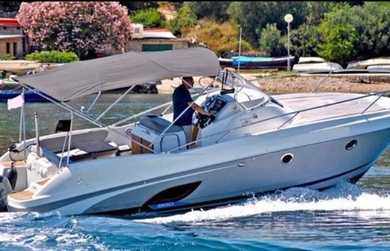 Bénéteau Flyer 850 Sun Deck