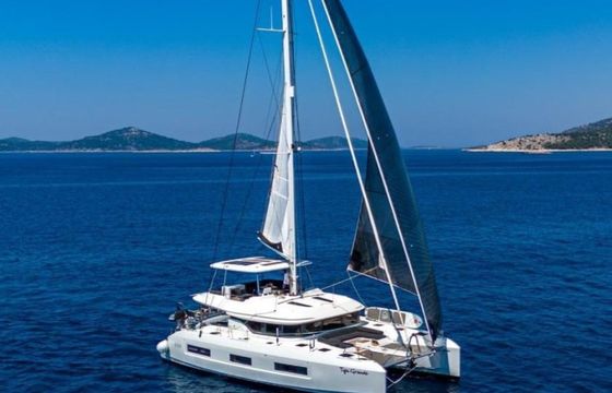 Lagoon 55