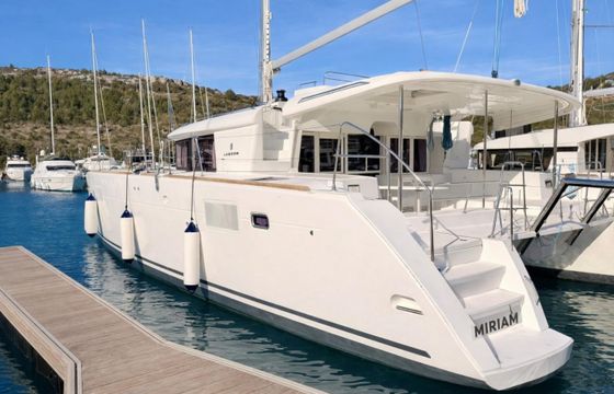 Lagoon 450 F