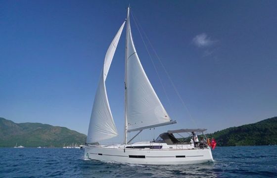 Dufour 520 Grand Large