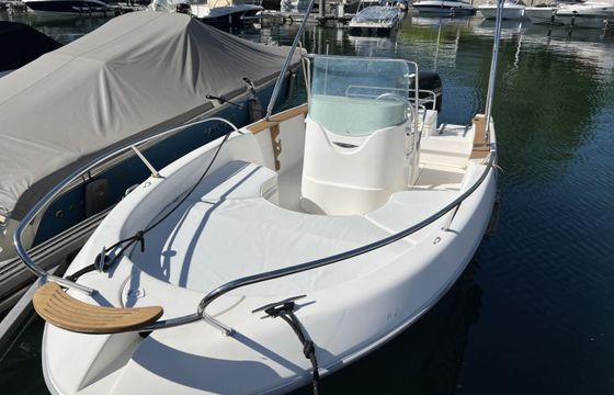 Sessa Marine Key Largo 19