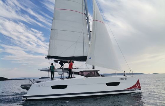 Fountaine Pajot Isla 40