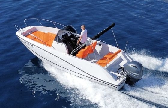 Quicksilver 675 open