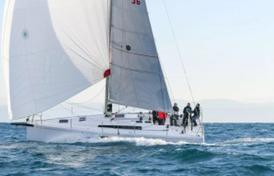 Bénéteau First 36