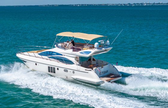 Azimut 53 Fly