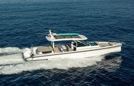 Axopar 37 Sun-Top
