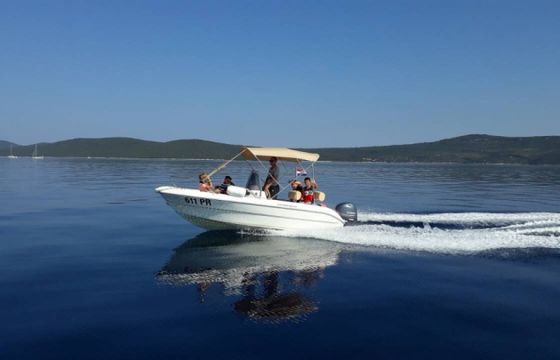 Sessa Marine Key Largo 17