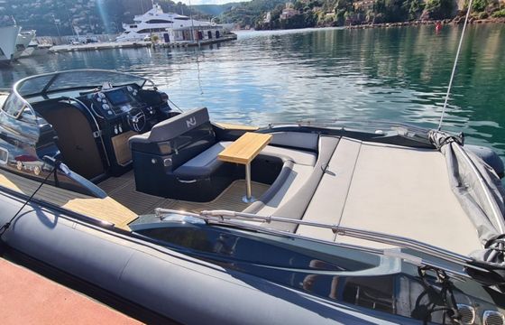 Nuova Jolly Prince 35 Sport Cabin