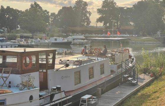 Alphen aan den Reijn Luxe Motor