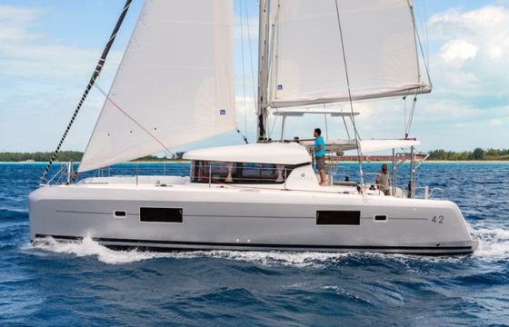 Lagoon 42