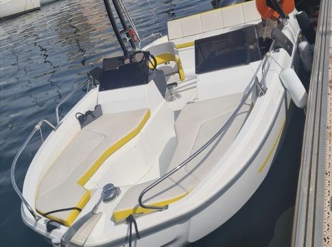 Bénéteau Flyer 6.6 SPORTdeck