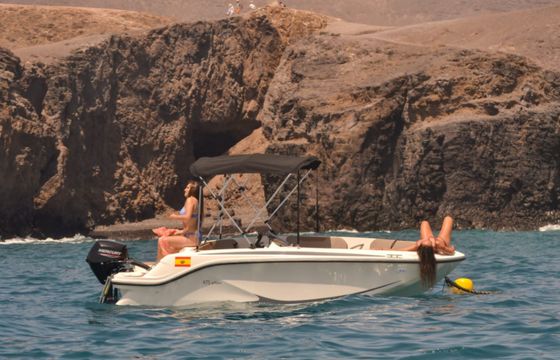 NOT LICENSE Quicksilver 475 aXess