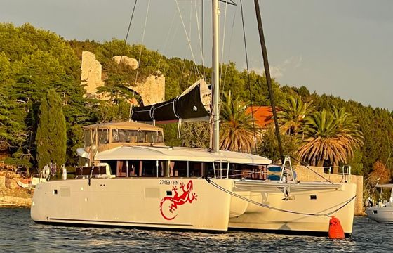 Lagoon 450 Sport Top