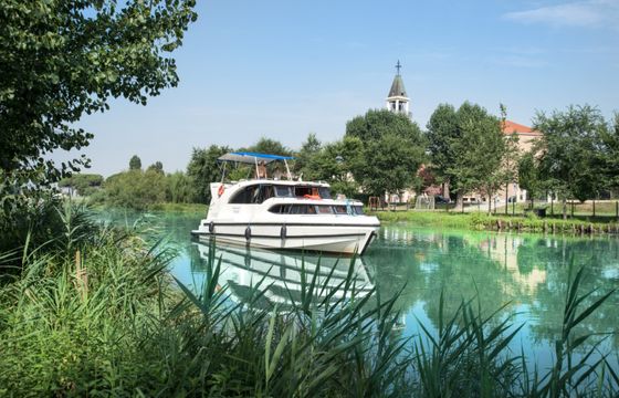 Houseboat Holidays Italia Minuetto 6+