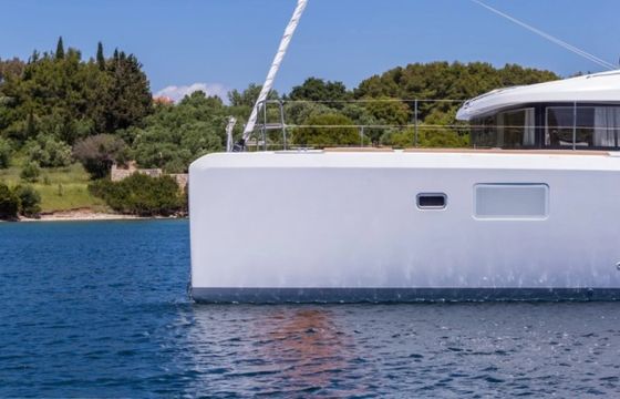 Lagoon 39