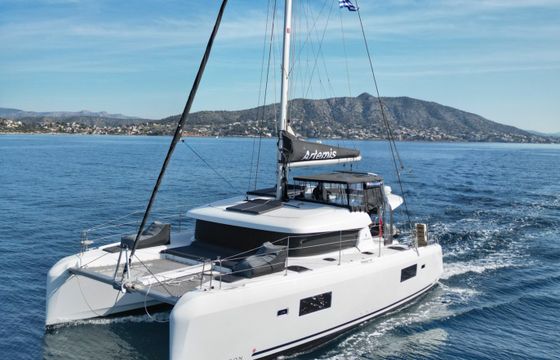 Lagoon 42