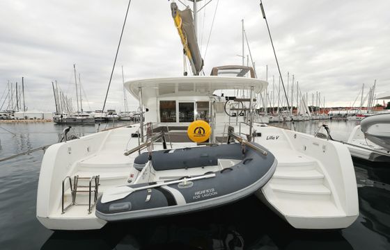 Lagoon 39