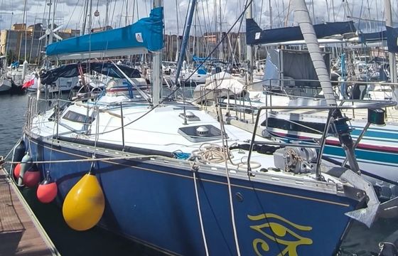 Bénéteau First 38