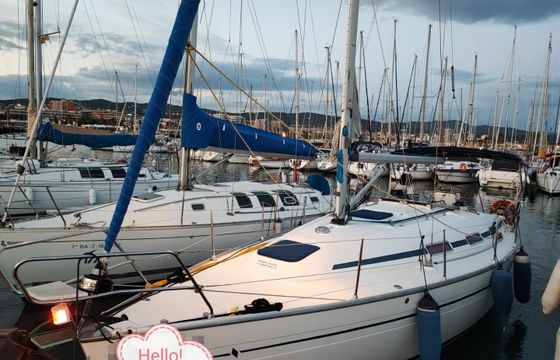 Bavaria 32