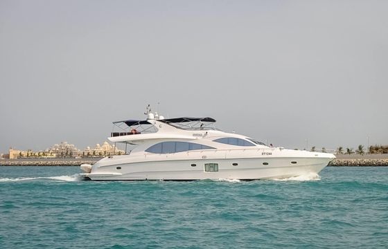Majesty Yachts 88 FEET