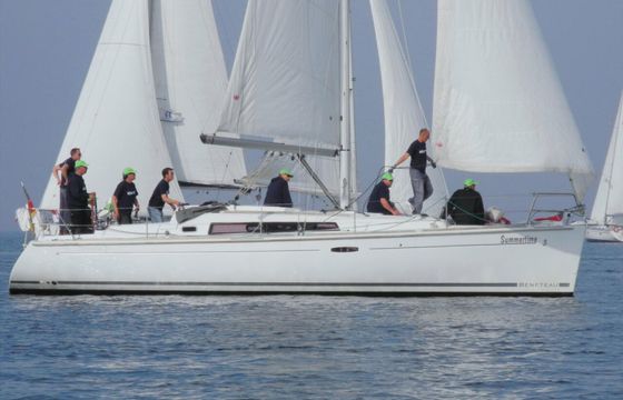 Bénéteau Oceanis 37