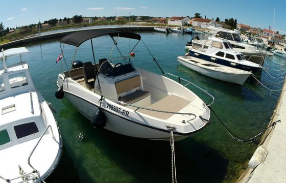 Quicksilver Activ 555 Open
