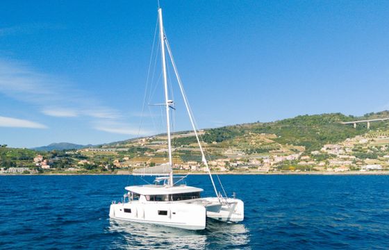 Lagoon 42