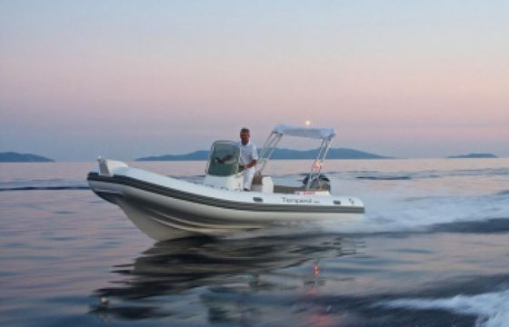 Capelli Tempest 650