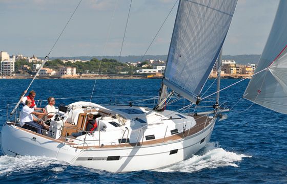 Bavaria Cruiser 36