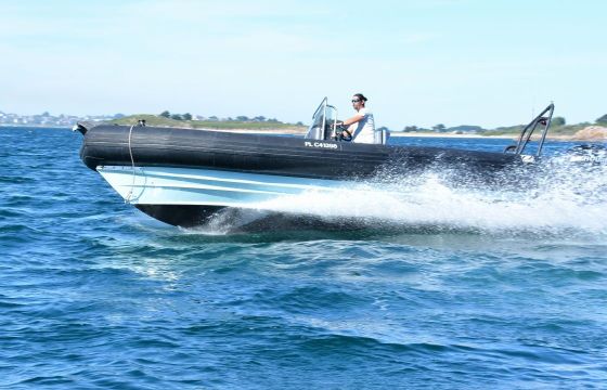 Zodiac Club 750