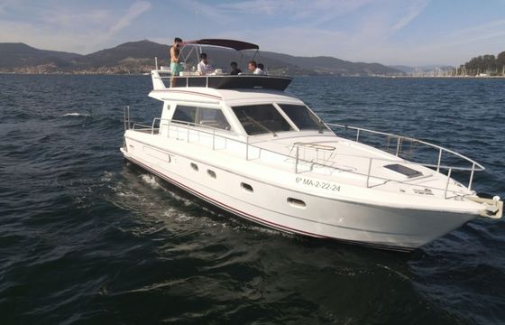 Ferretti 39