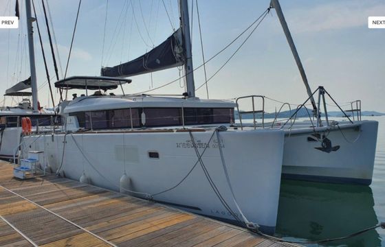 Lagoon 450 Sport Top
