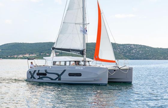 Bénéteau Excess 11