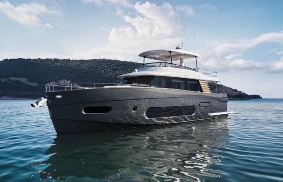 Azimut Magellano 66