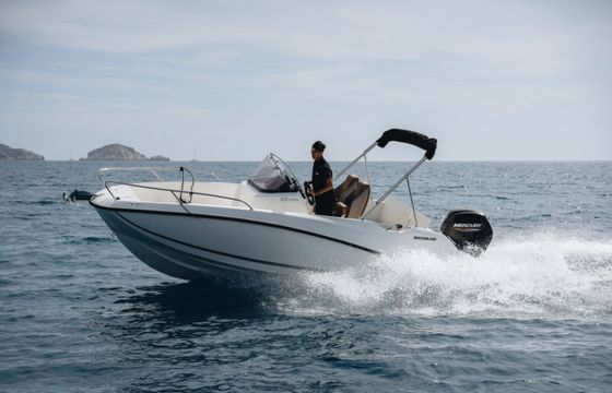 Quicksilver Activ 605 Open