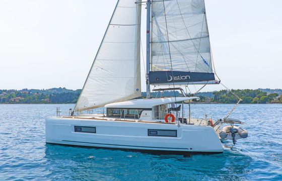 Lagoon 40